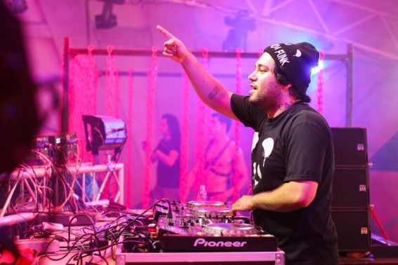 DEORRO_(64)